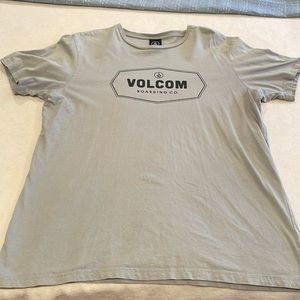 Grey Volcom Tee. Large. Used condition